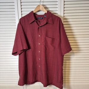 Roundtree & Yorke Mens XL Burgundy Plaid Short Sleeve Button Up Casual Shirt